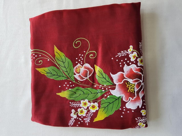 Khăn choàng lụa vẽ tay KV16