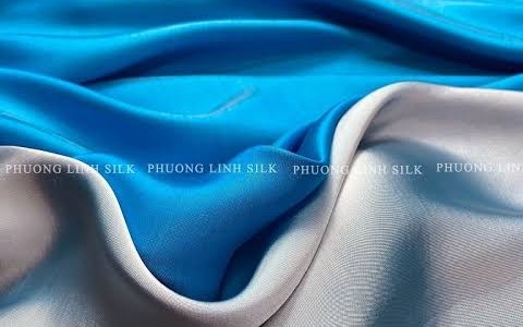 Cà vạt lụa: chọn màu theo vest