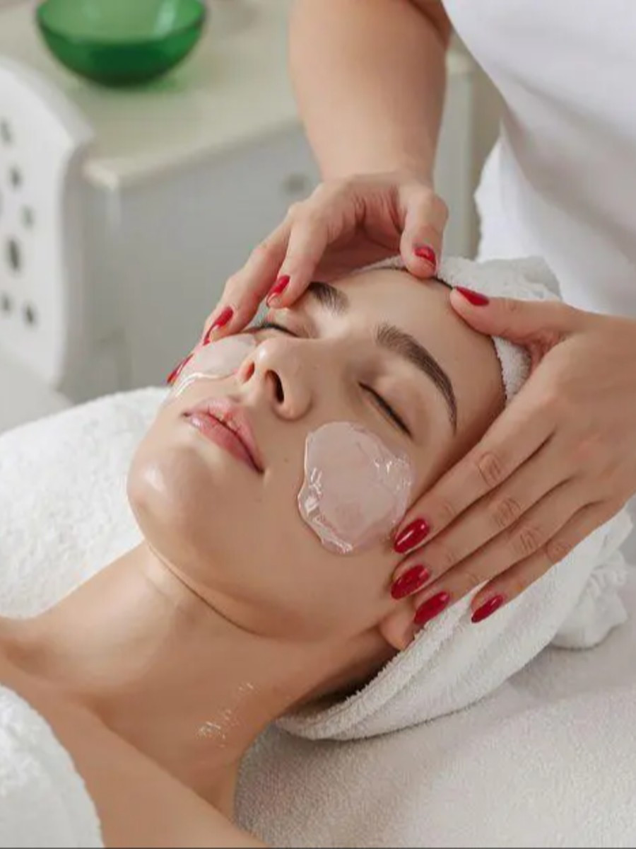Dệt lụa thủ công